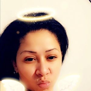 Meet your Posher, Jeannette